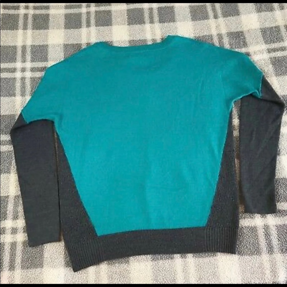 Sweater - Picture 2 of 3